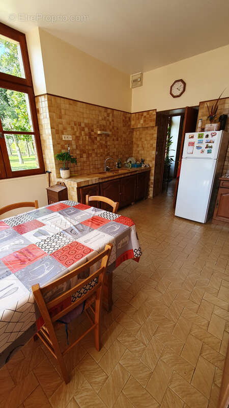 Maison à NEGREPELISSE