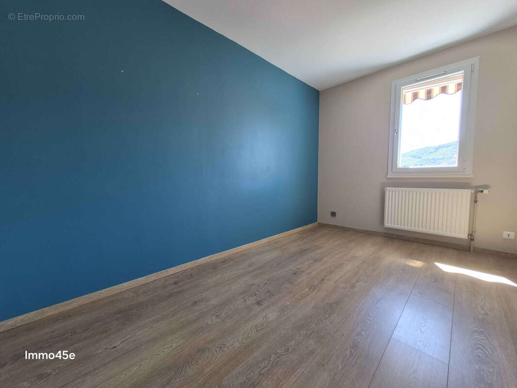 A Vendre T3 rénové + garage Tournon SUD - photo 7