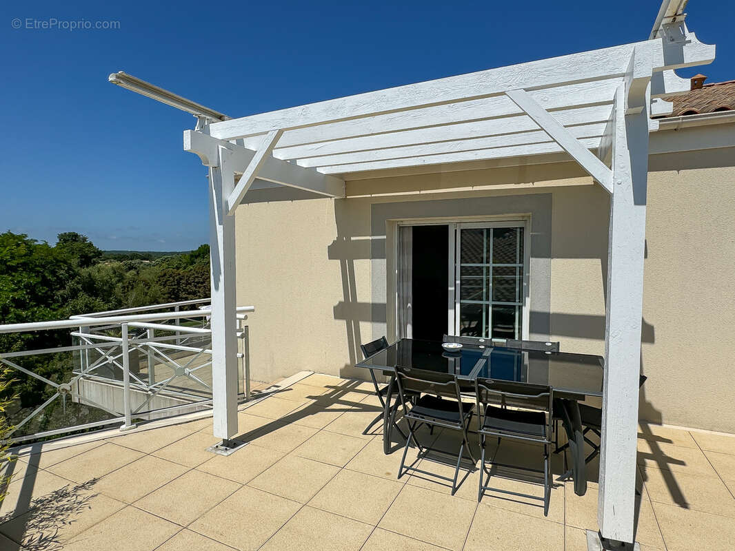 Appartement à VAUX-SUR-MER