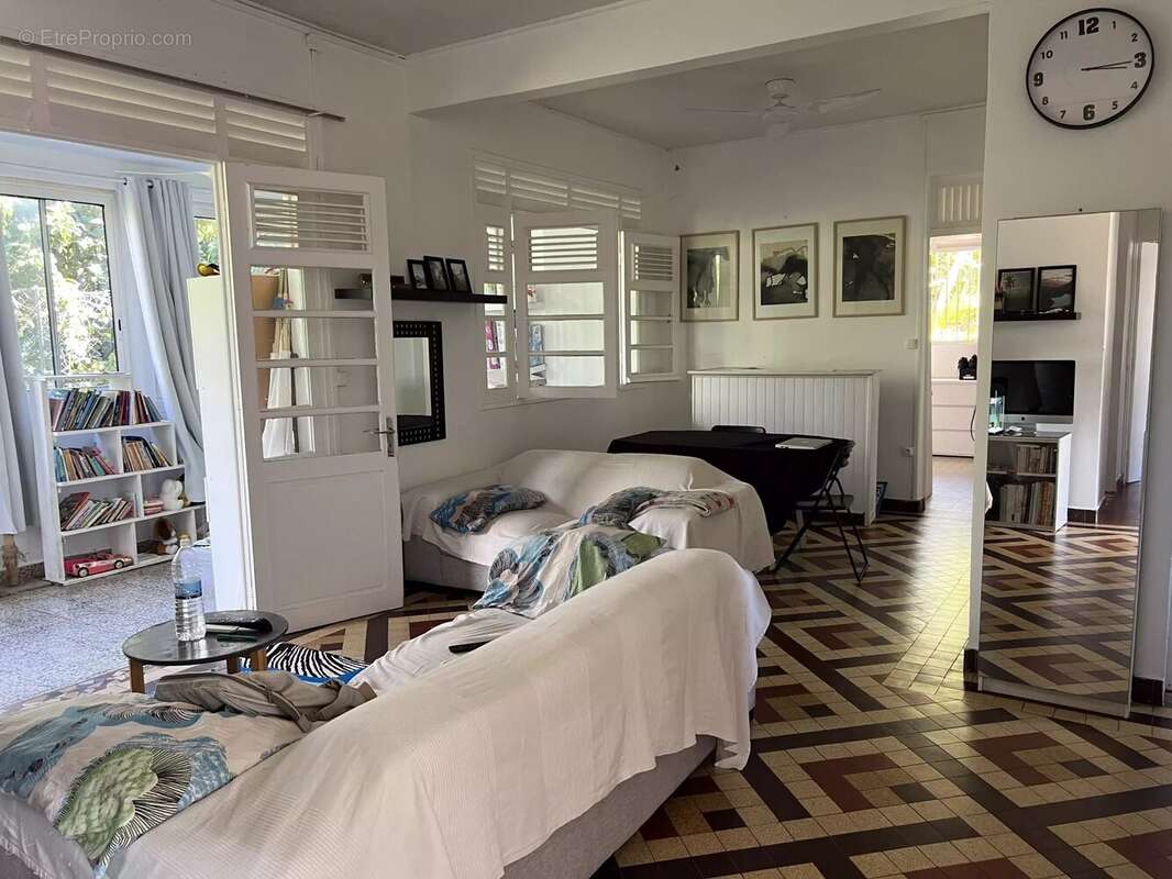 Maison à BASSE-TERRE