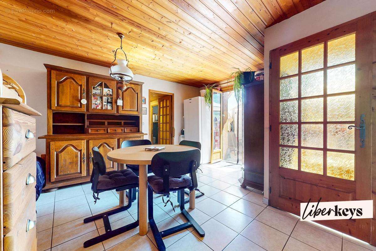 Maison avec jardin et vue exceptionnelle sur les montagnes de Valmorel ! - photo 4