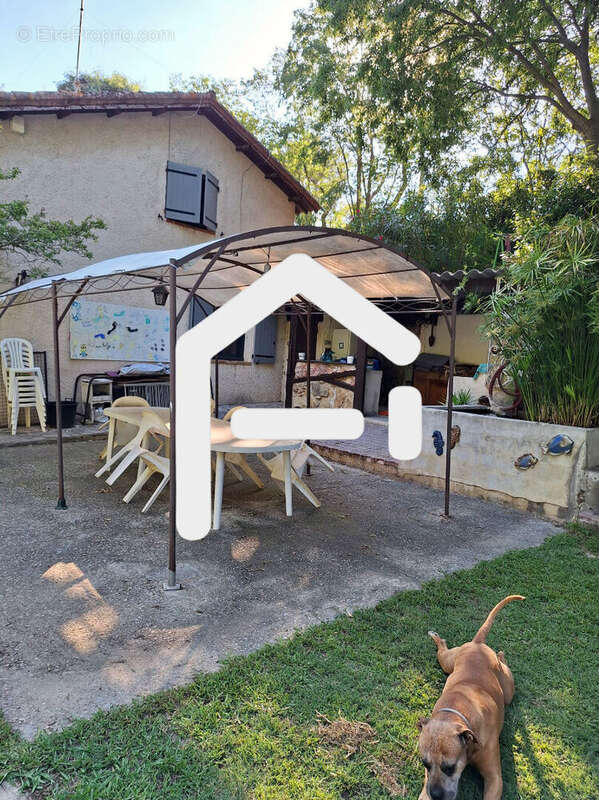 Maison à POUSSAN