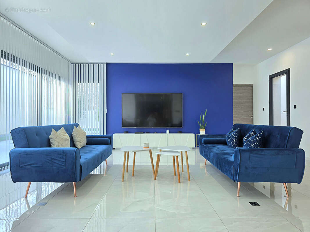 Maison à ROMANS-SUR-ISERE