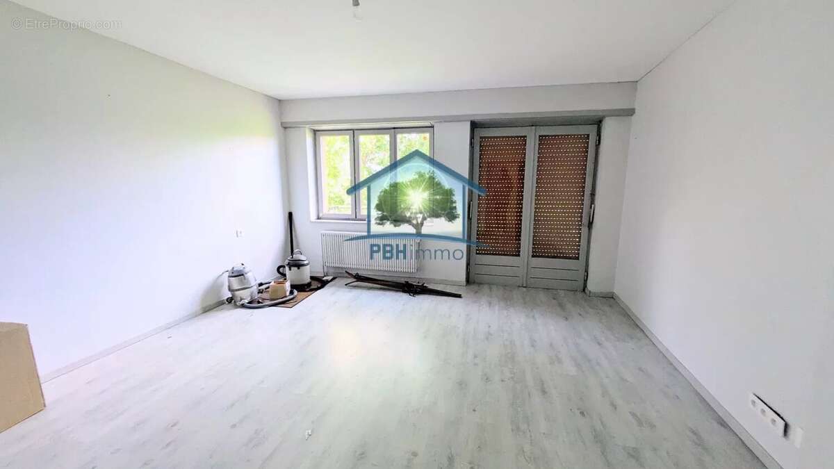 INGWILLER (67) - Maison 334m² avec Cave, Cour et Jardin sur 95 ares - photo 17