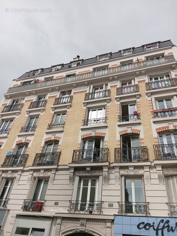 Appartement à LES LILAS