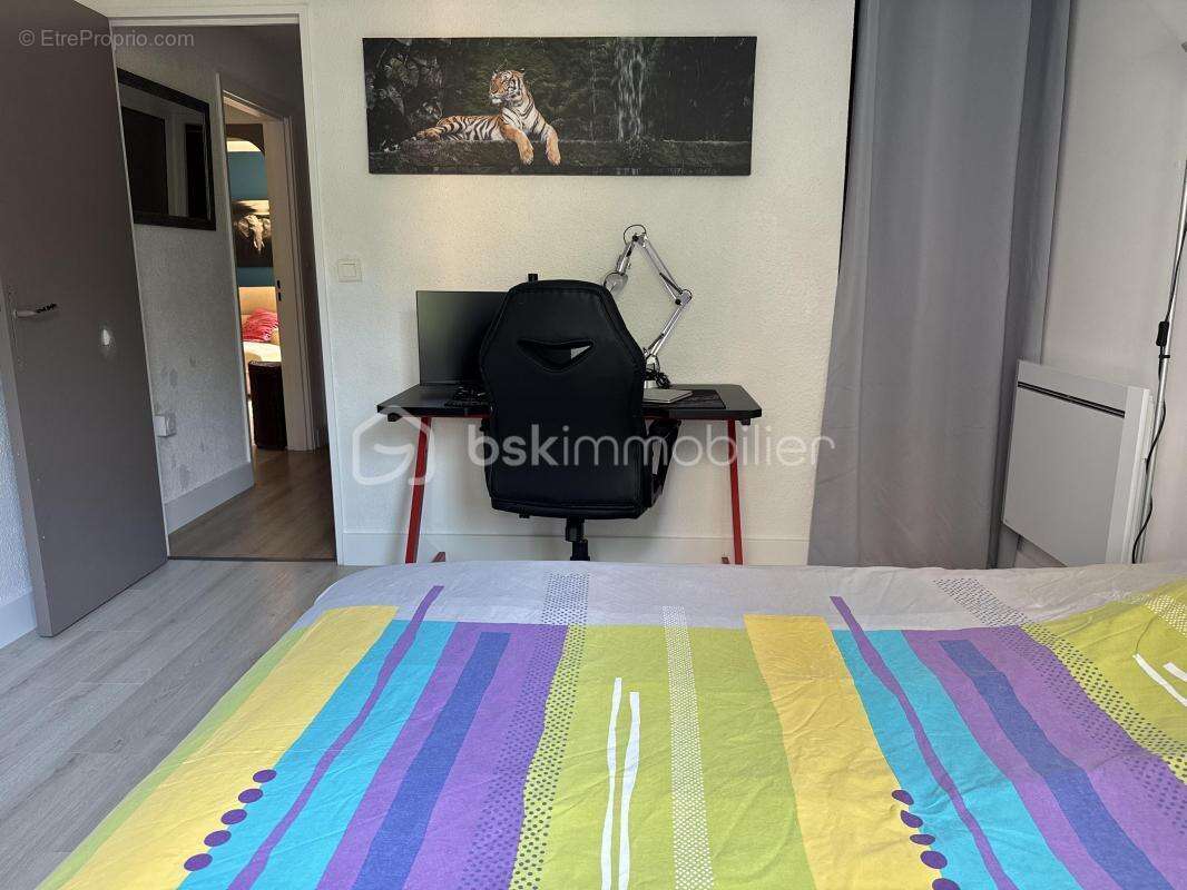 À Saint-Raphaël (83700), dans un quartier recherché, beau T3 de 59,84 m² avec terrasse, jardin privatif de 39 m², garage et cave - photo 19
