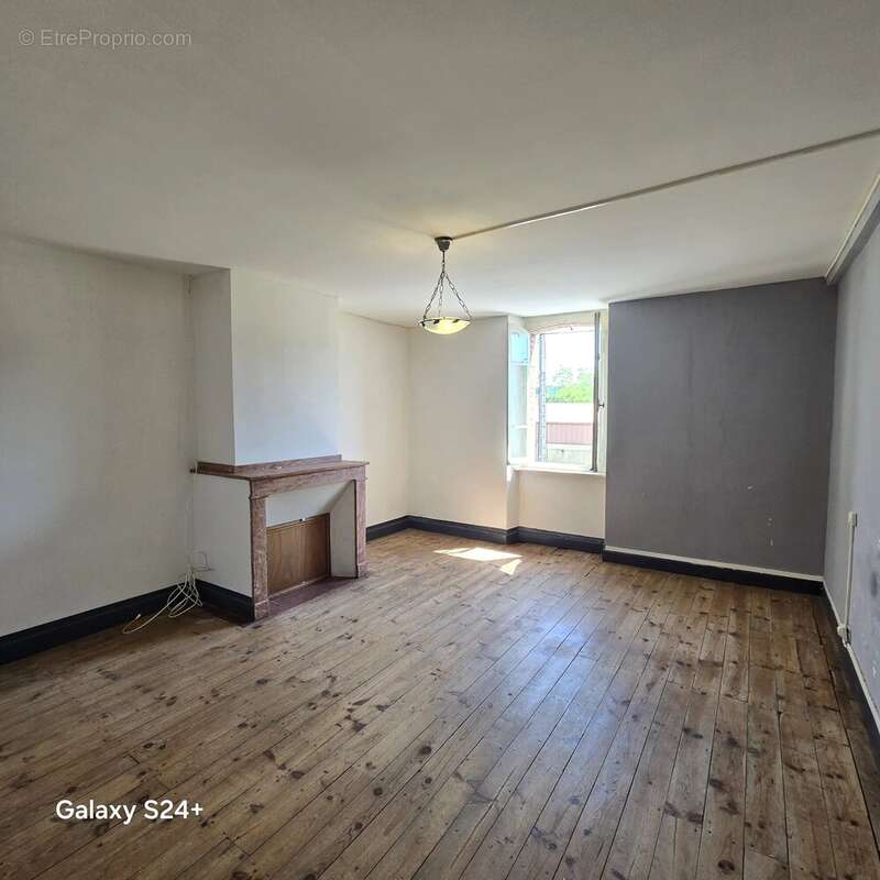 Maison en pierres 135m² - 5 pièces avec jardin - photo 8