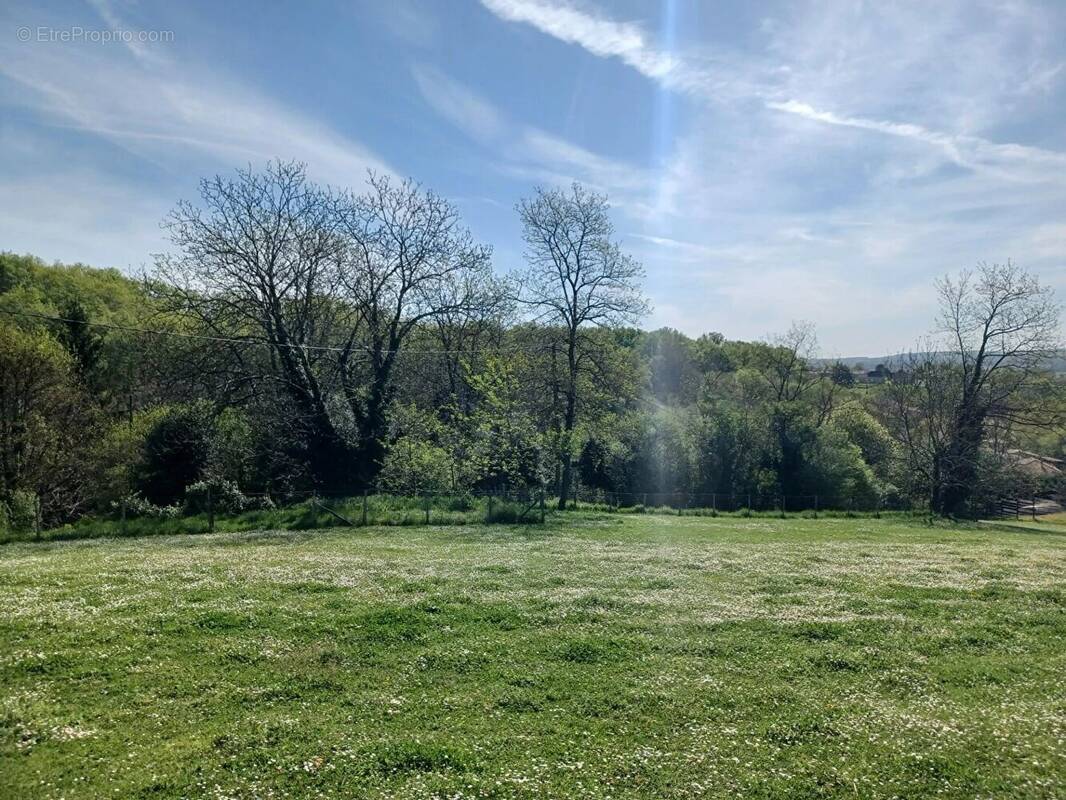 Terrain à MOULEYDIER