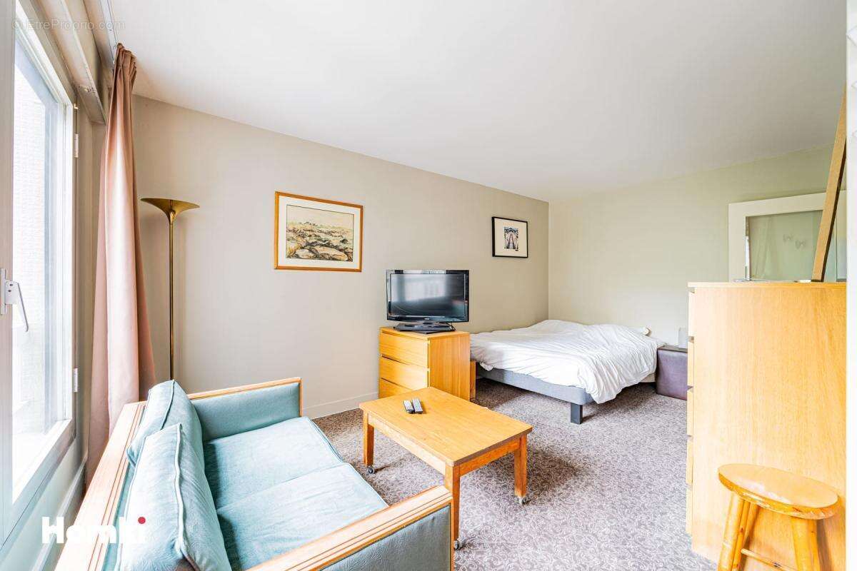 Appartement à PARIS-9E