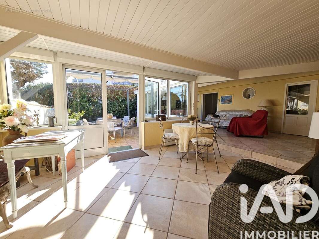Appartement 104 m² à Arcachon  - photo 2
