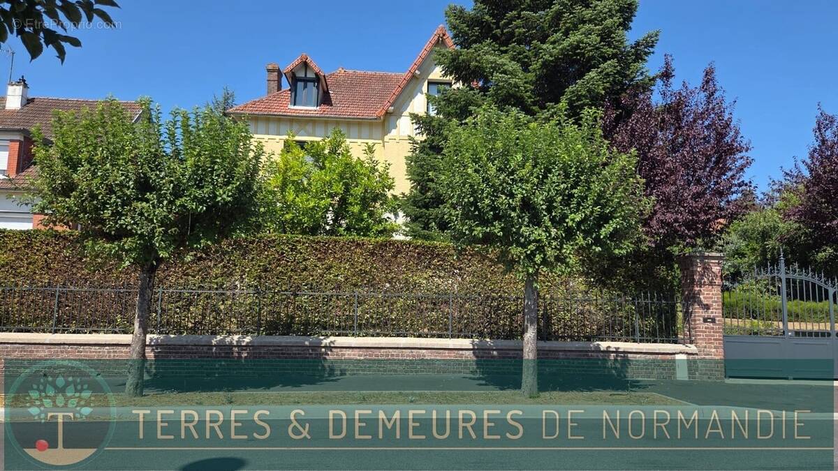 Maison à ENVERMEU