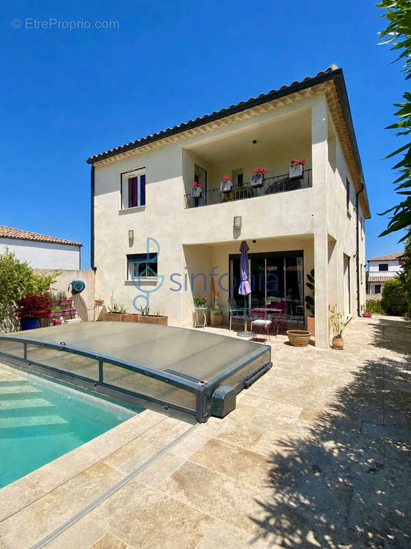 Maison à UZES