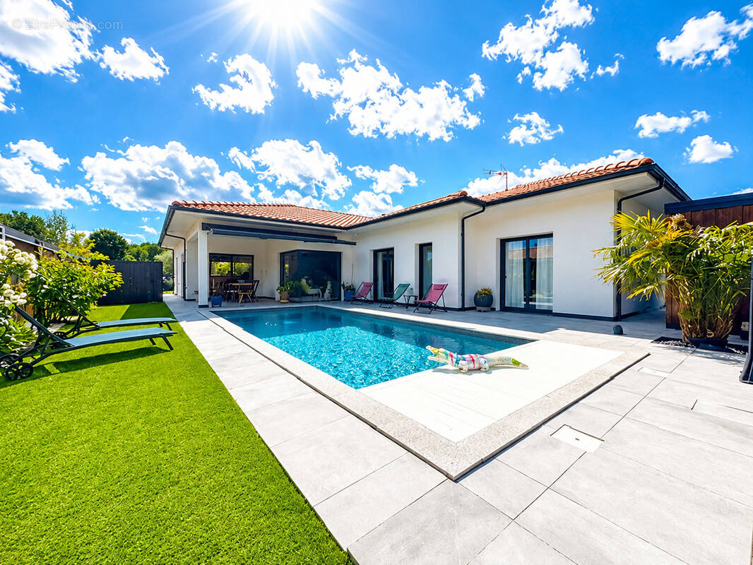 Maison à MIOS