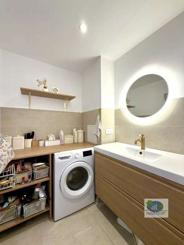 Appartement à ROQUEBRUNE-CAP-MARTIN