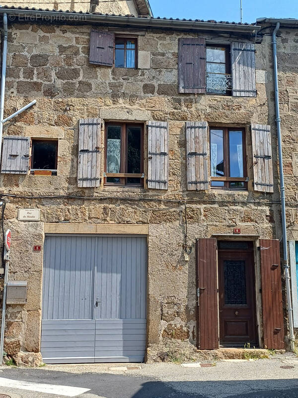 Maison à SAINT-AGREVE