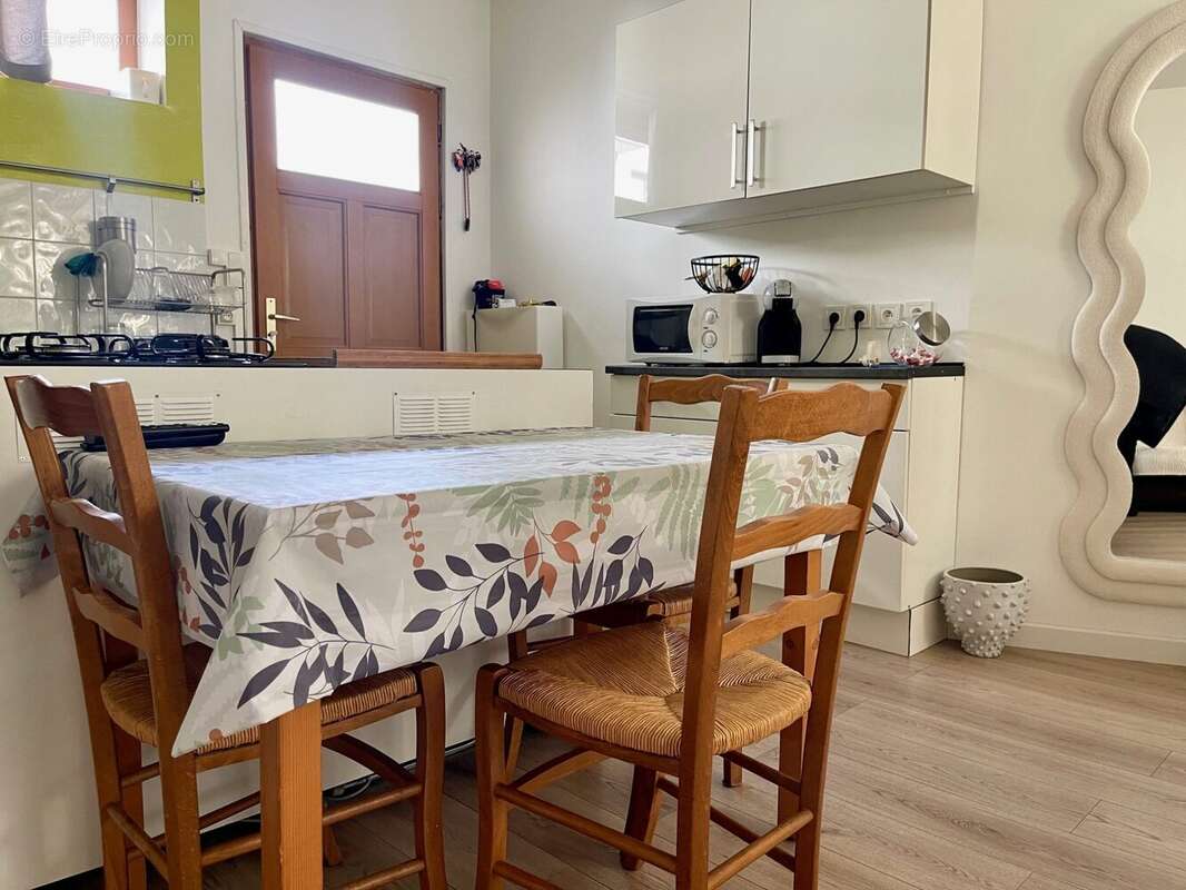 Appartement à FONTAINE