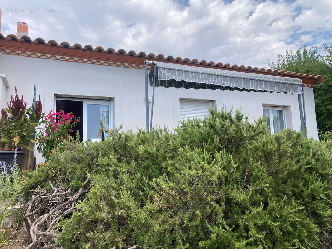 Village en hauteur entre Limoux et Carcassonne, villa de plain pieds, 2 chambres, avec terrasses et garage - photo 2