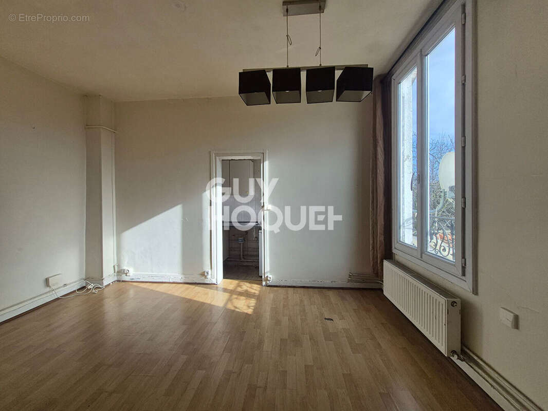 Appartement à LE BLANC-MESNIL