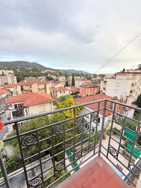 Appartement à LE CANNET