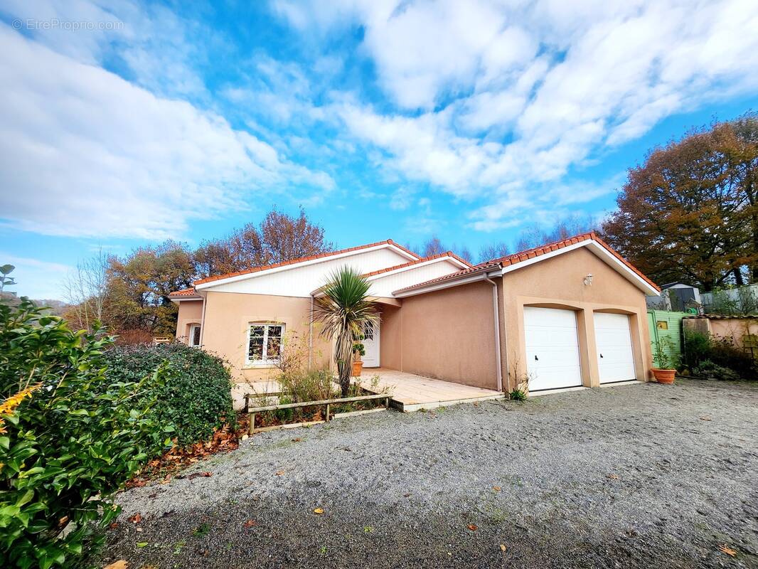 Maison à SAINT-MARTIN-TERRESSUS