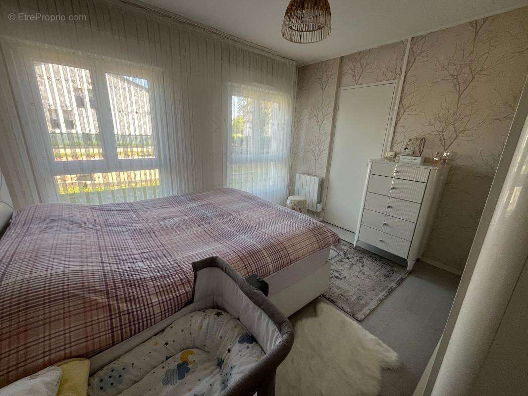 Appartement à LA VERPILLIERE