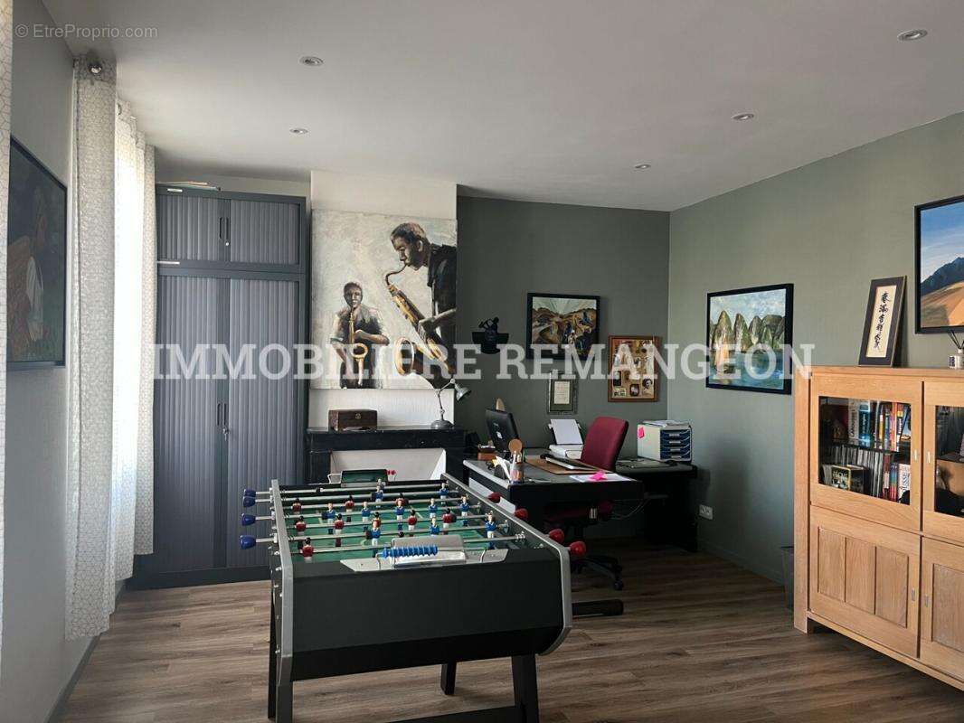 Maison à YVOY-LE-MARRON