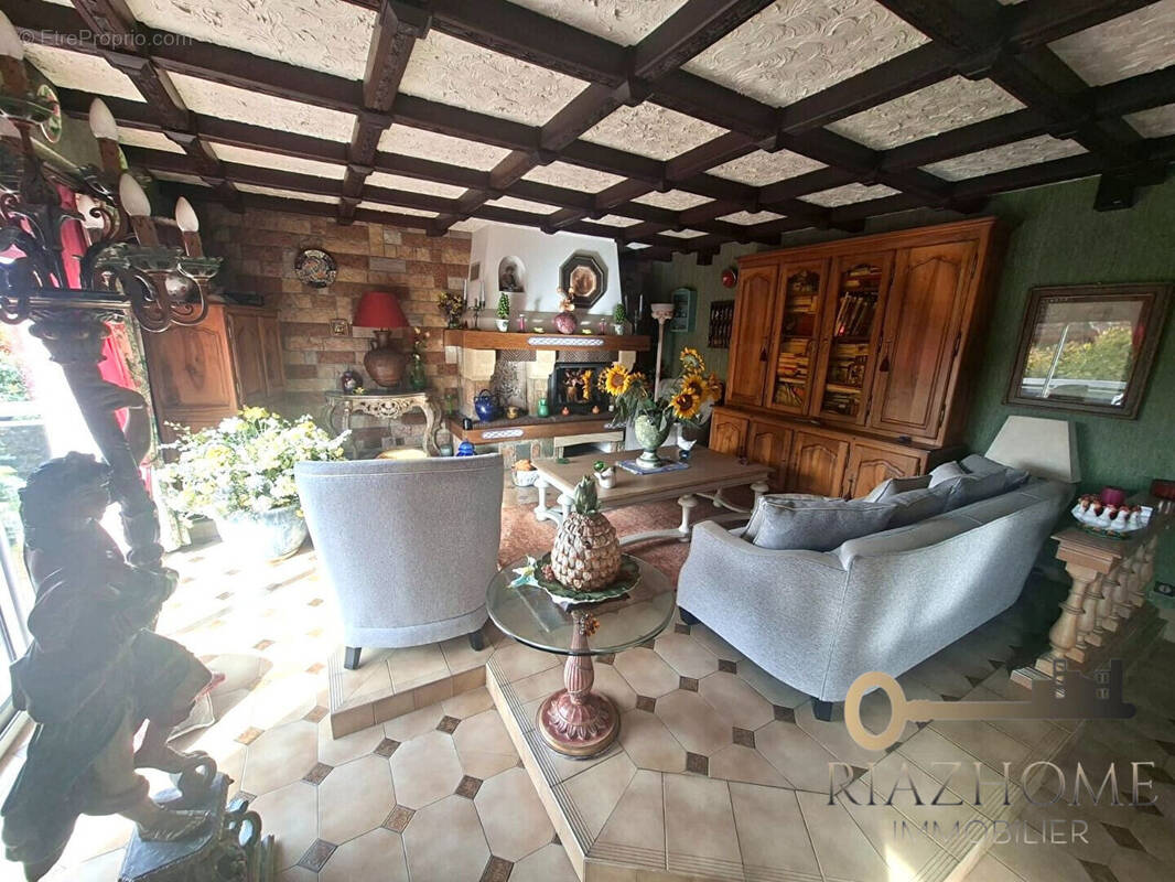 Appartement à LE BOURGET