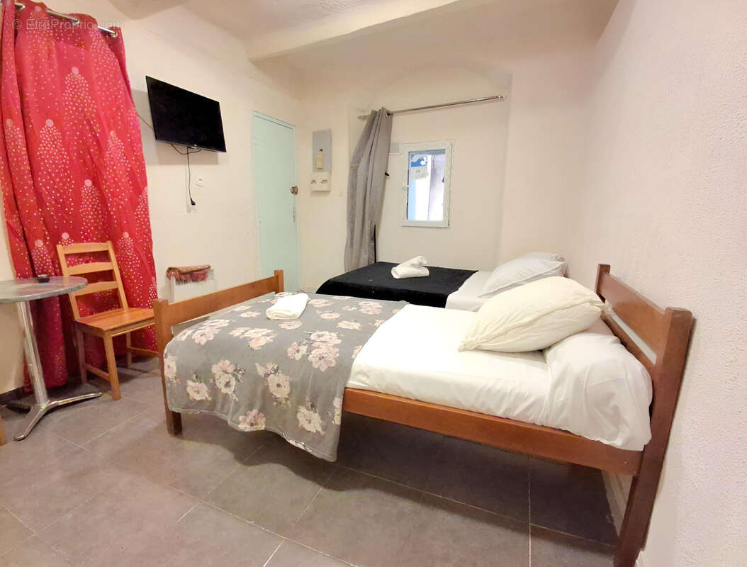 Appartement à MARSEILLE-1E