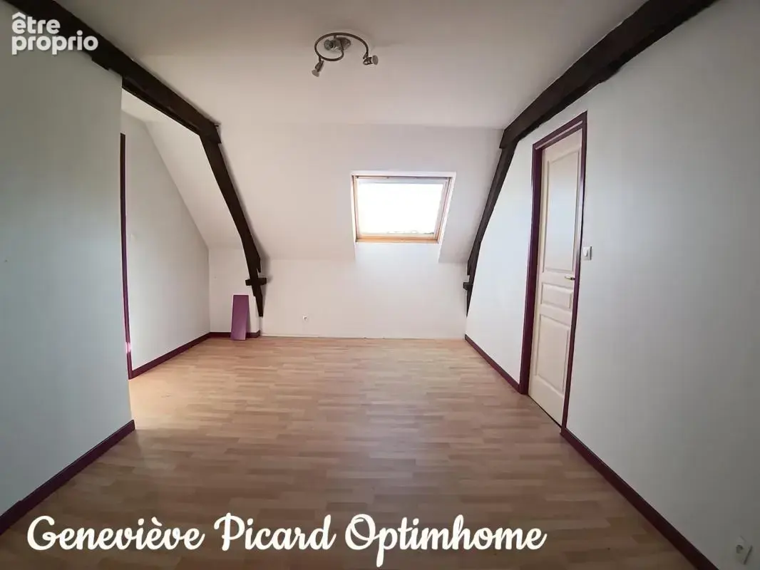 ​Maison de caractère en pierre de 189 m² — 5 chambres, dépendance et cour en cœur de bourg - photo 19