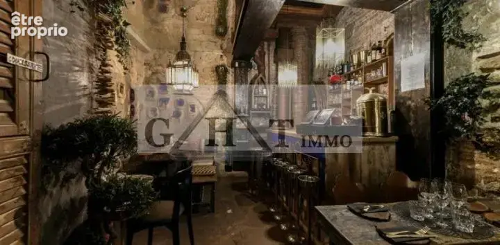 Local commercial de 98 m² à vendre paris 2e - photo 3