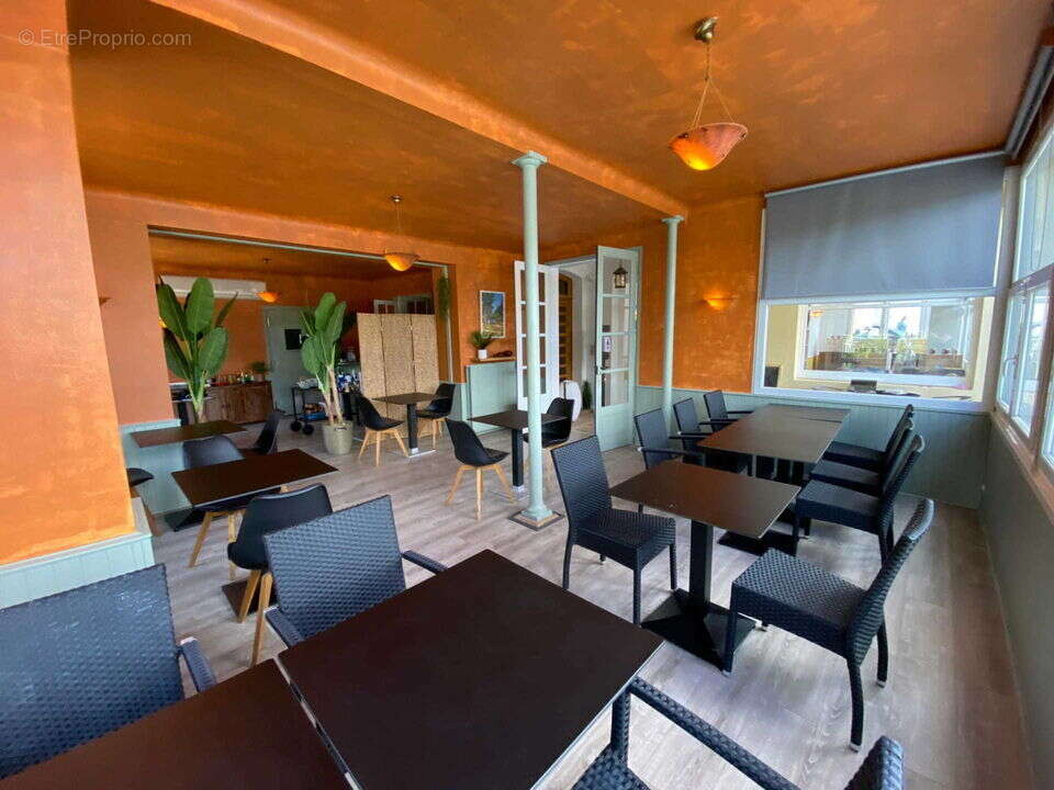 Commerce à CAZAUBON