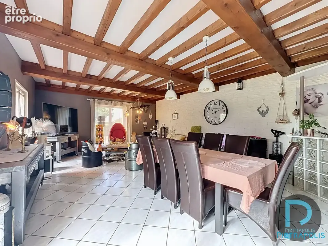 Maison 8 pièces 242 m² à vendre à Saint-Etienne-Sur-Chalaronne (01140) - photo 6