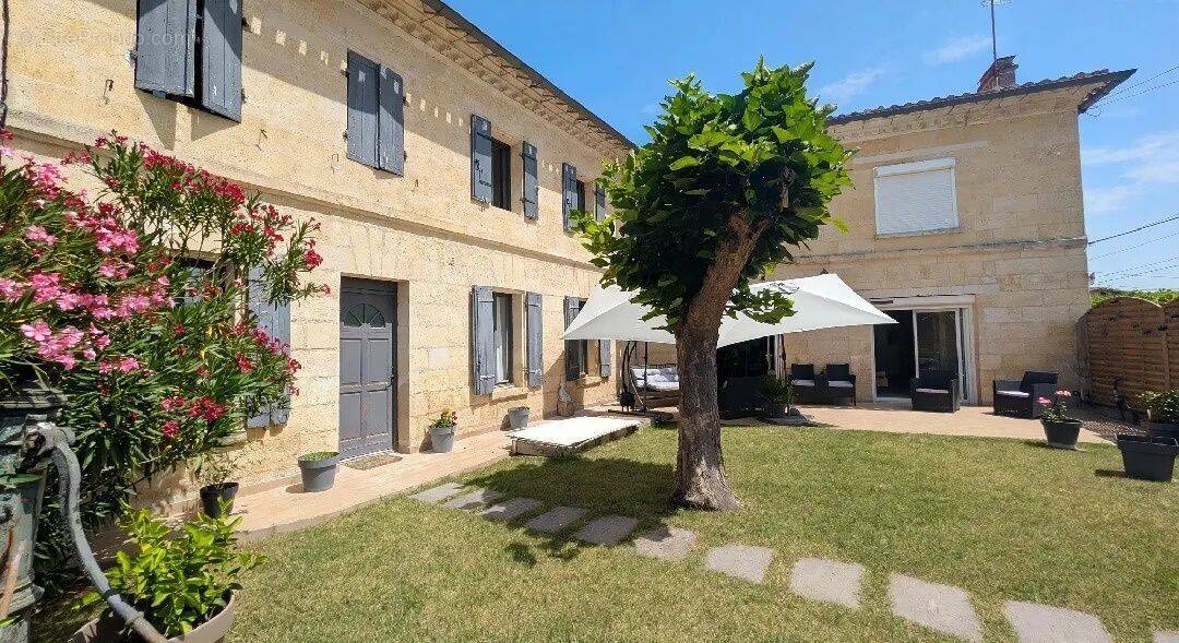 Maison à SABLONS