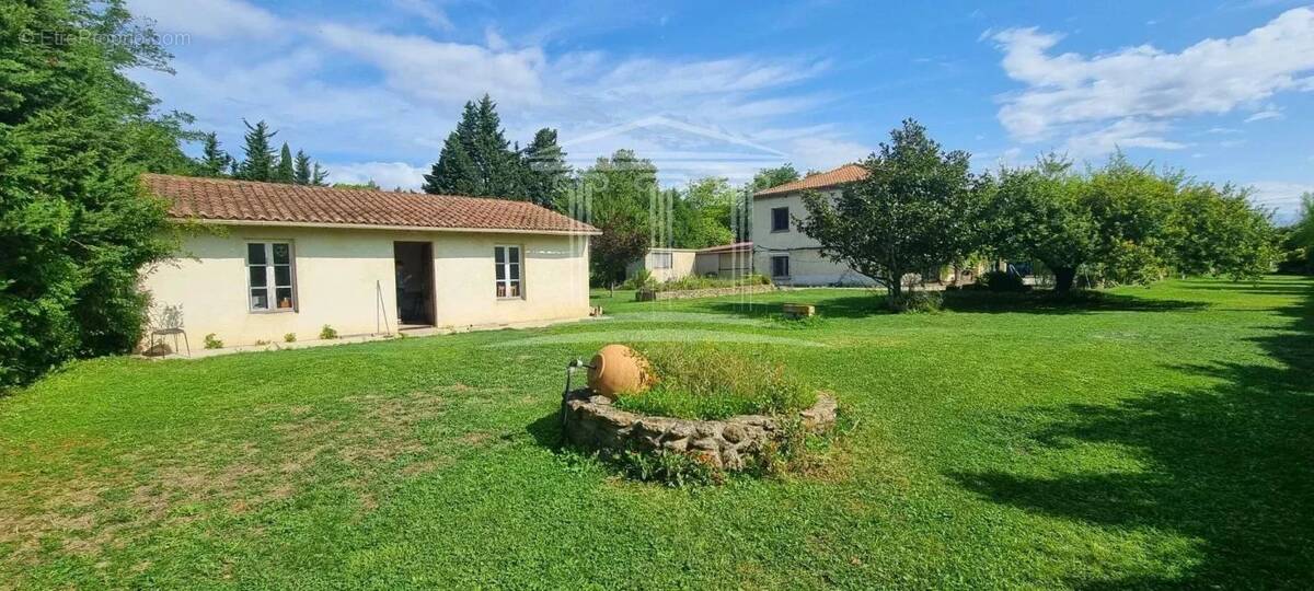 Maison à SORGUES
