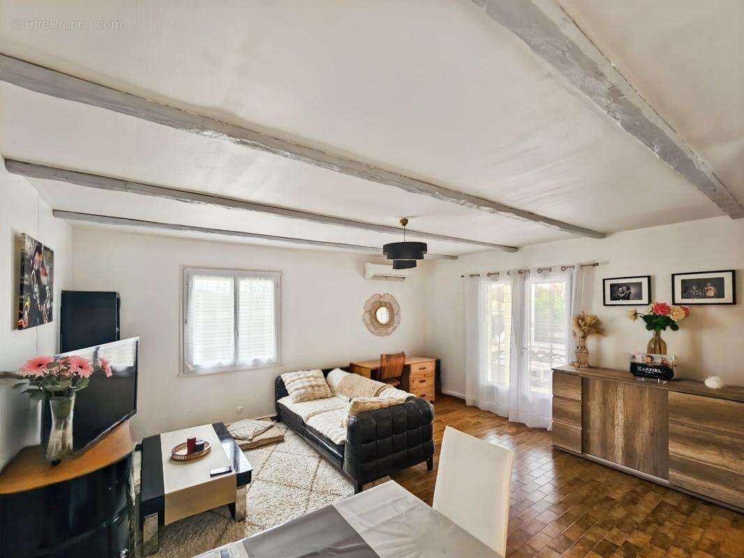 Maison à ARPAILLARGUES-ET-AUREILLAC