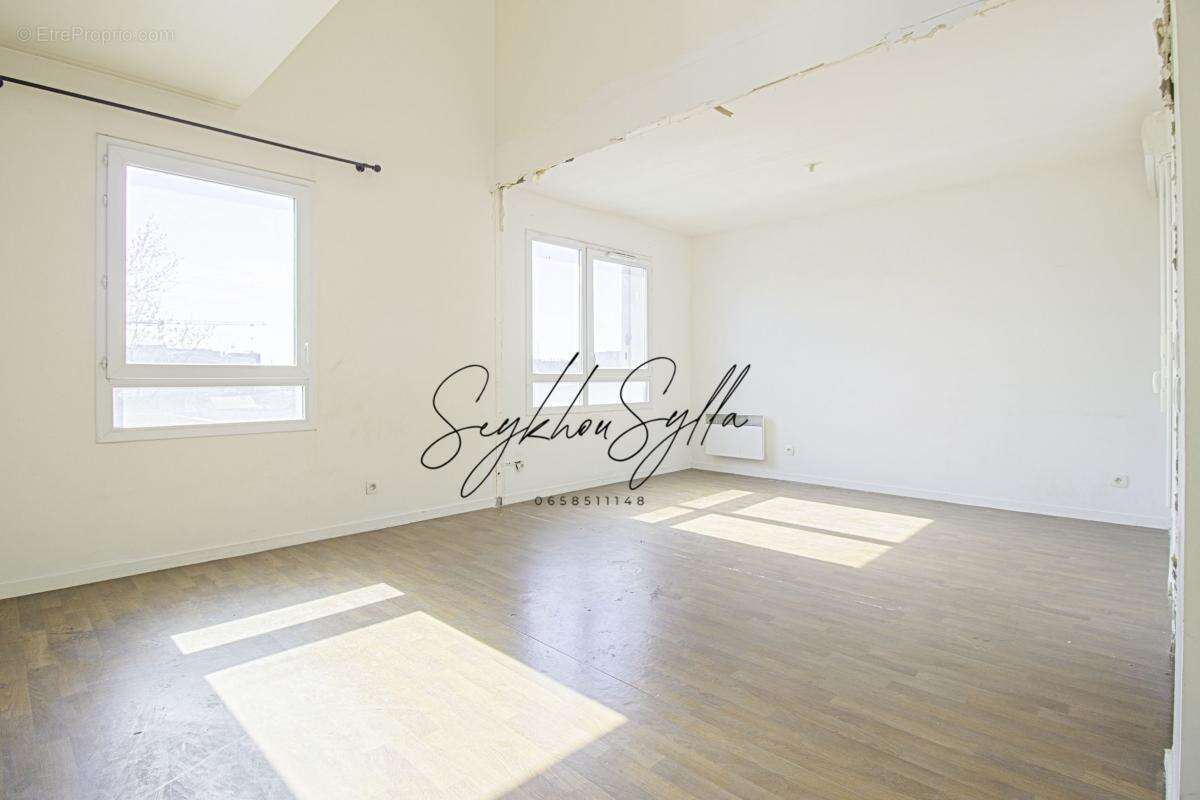 Appartement à LA COURNEUVE