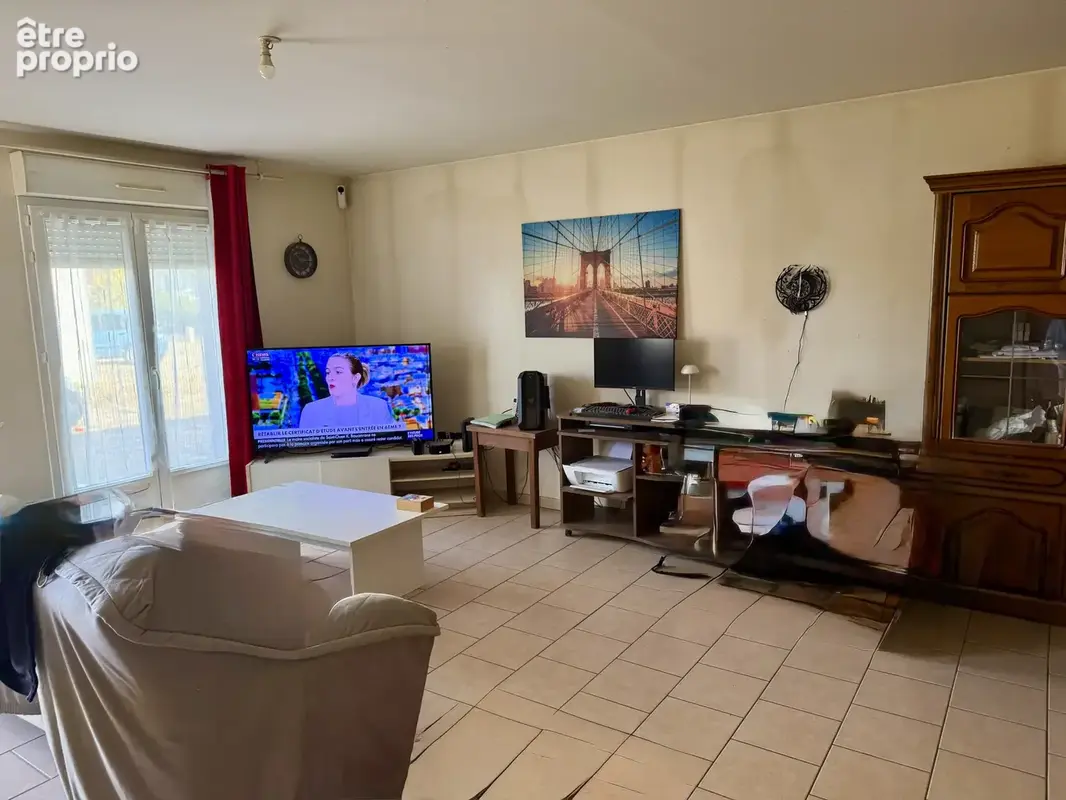 Maison de plain-pied récente T4 sur 798 m2 de terrain - photo 2