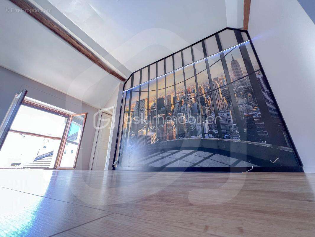 Maison à FRESNES-SUR-MARNE