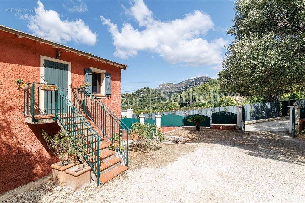 Terrain à ASPREMONT