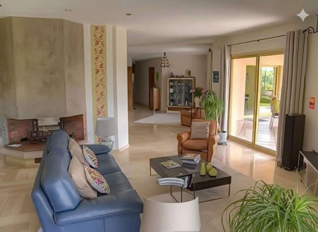 Maison à BOURGOIN-JALLIEU