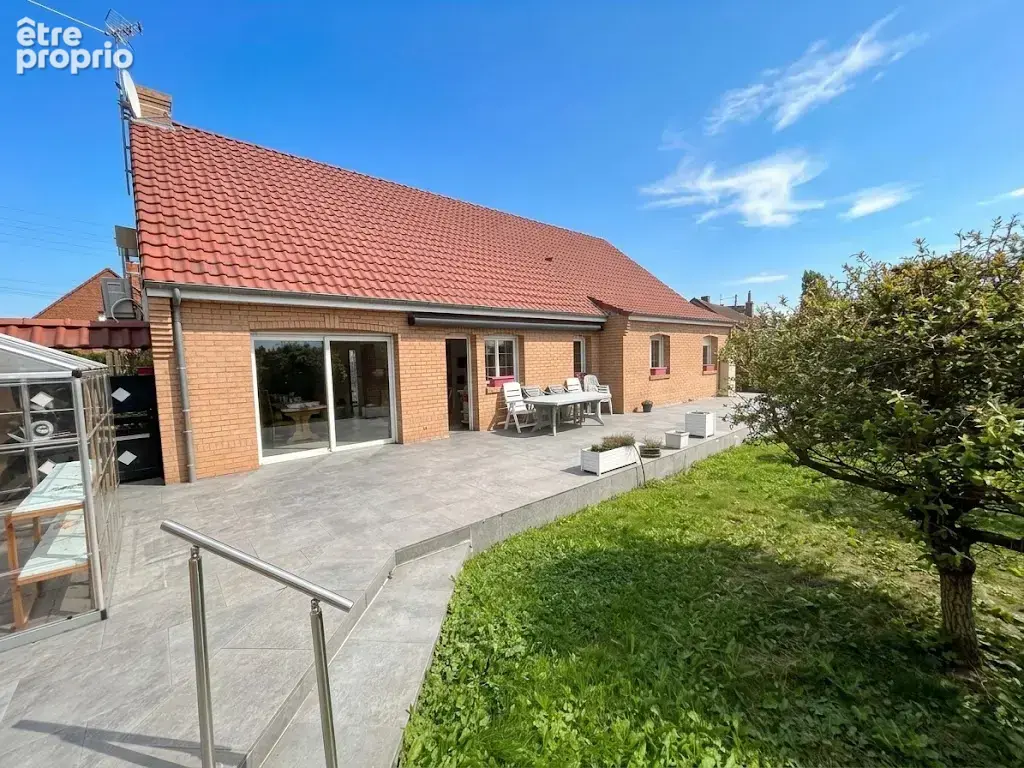 Pavillon individuel de plain-pied développant 144m2 et bâti sur 778m2 de terrain ! - photo 14