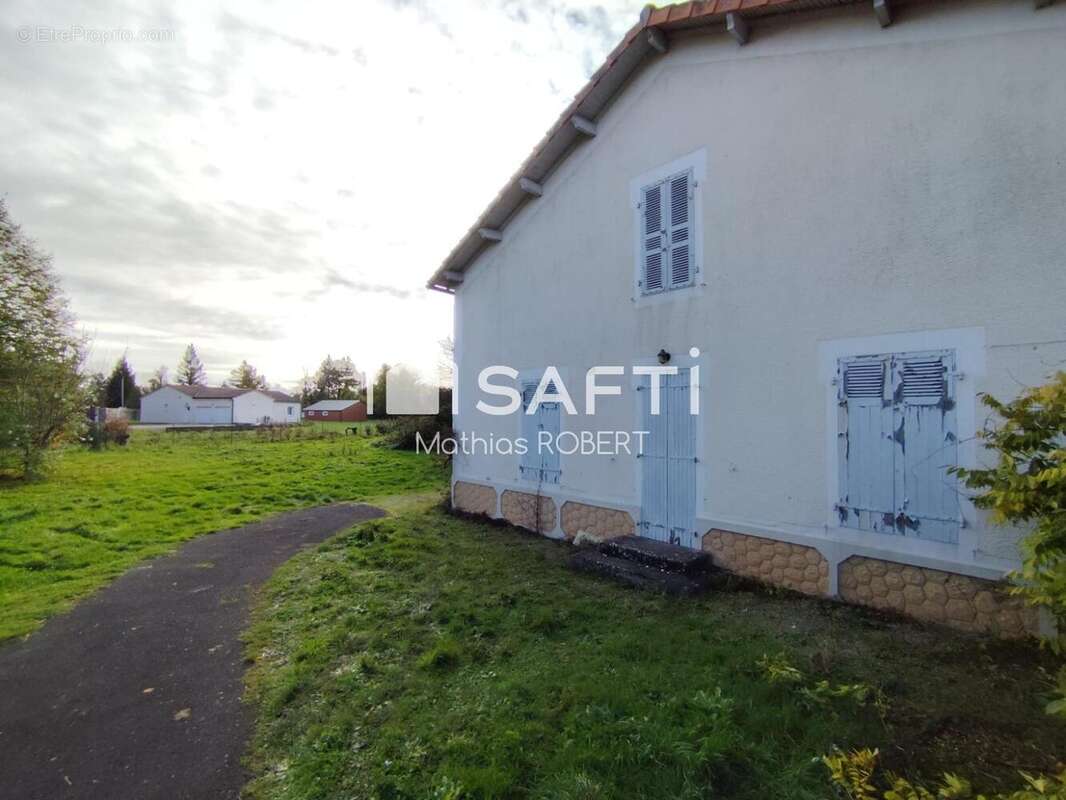 Photo 6 - Maison à LIMALONGES