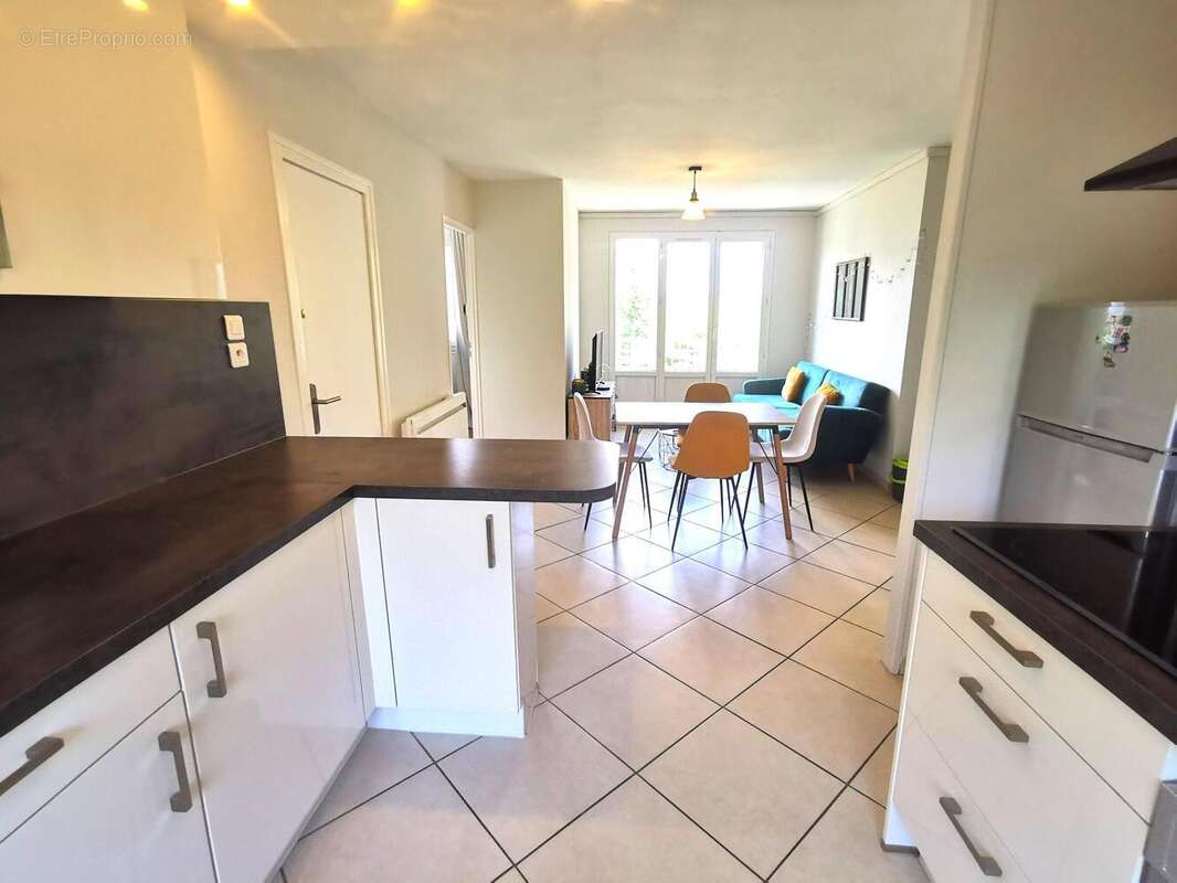 Appartement à SAINT-MARTIN-D&#039;HERES