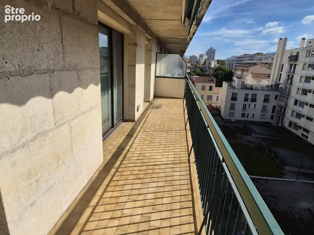 Appartement à MARSEILLE-10E