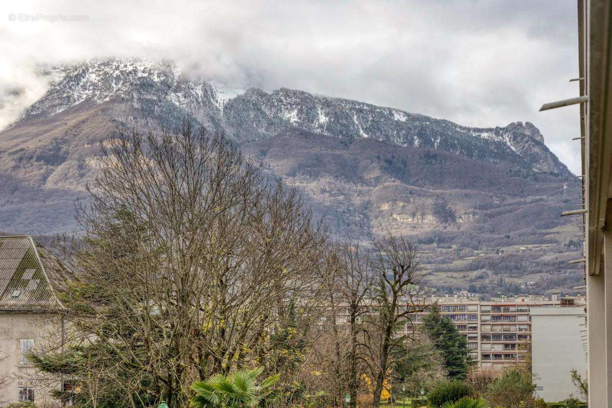 Appartement à ECHIROLLES