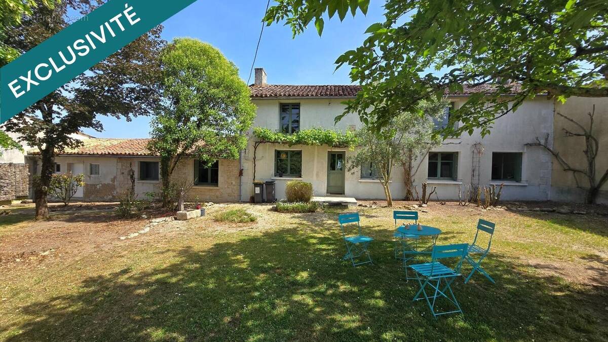 Photo 1 - Maison à SAVIGNY-LEVESCAULT