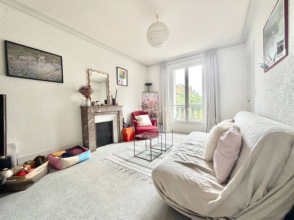Appartement à PARIS-15E