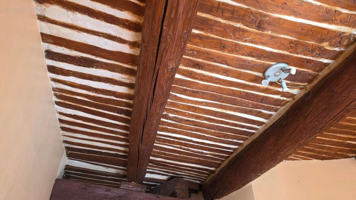 Appartement à LAMBESC
