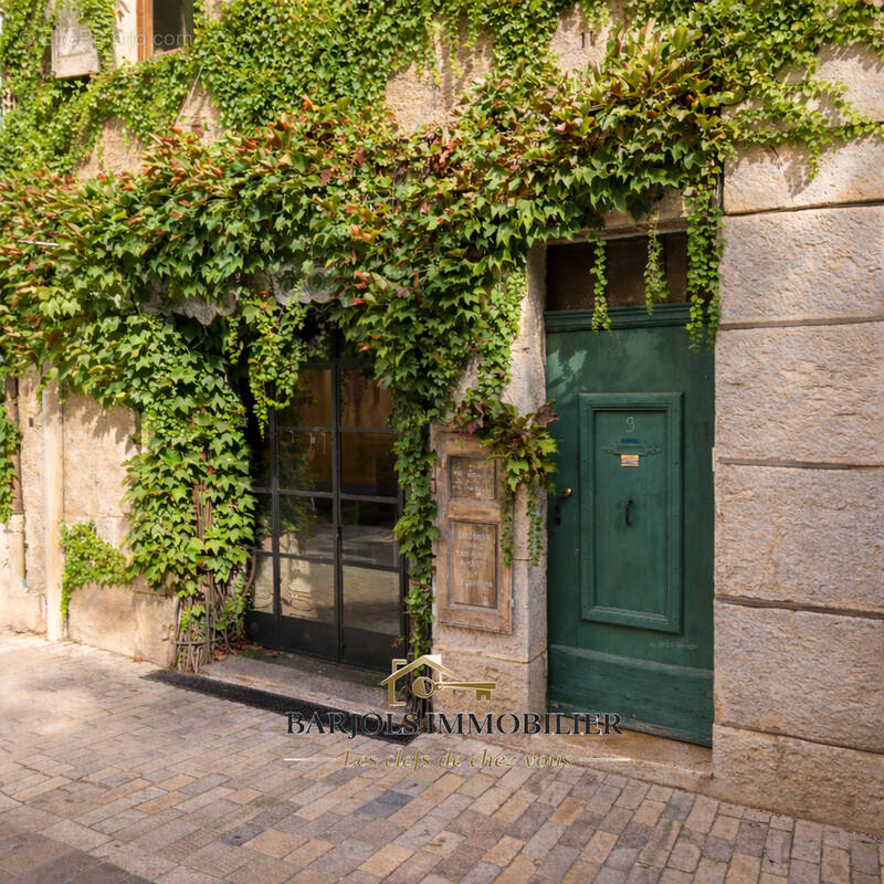 Commerce à COTIGNAC