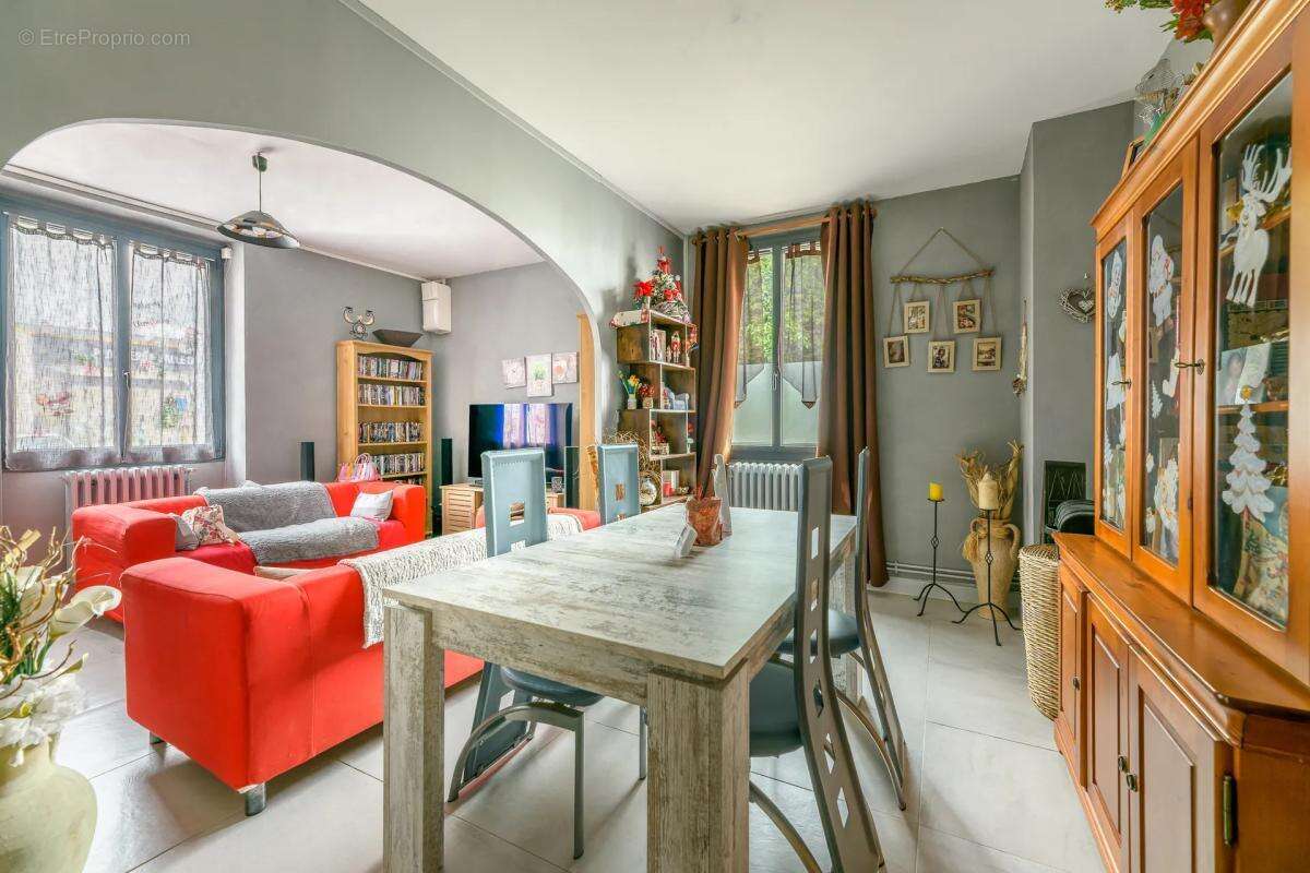 Appartement à DESCARTES
